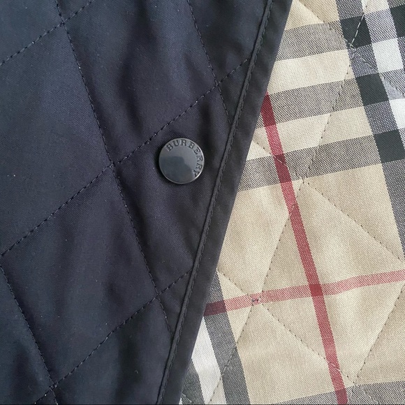 Burberry Quilted Jacket - Picture 8 of 11